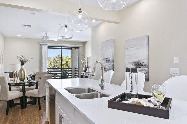 The Hardy Tempe Townhome Living, undefined, 909 W 2nd St, Tempe, AZ 85281, Photo:4
