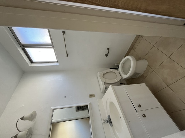 Wellesley Apartments, ucla, 1233 Wellesley Ave, Los Angeles, CA 90025, USA, Photo:6