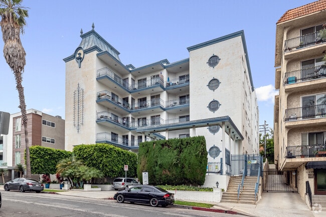 11645 Chenault St & 11625 Montana Ave., undefined, 11645 Chenault St, Los Angeles, CA 90049, Photo:3