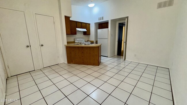 302 S Westfall Ave, undefined, 302 S Westfall Ave, Tempe, AZ 85281, Photo:2