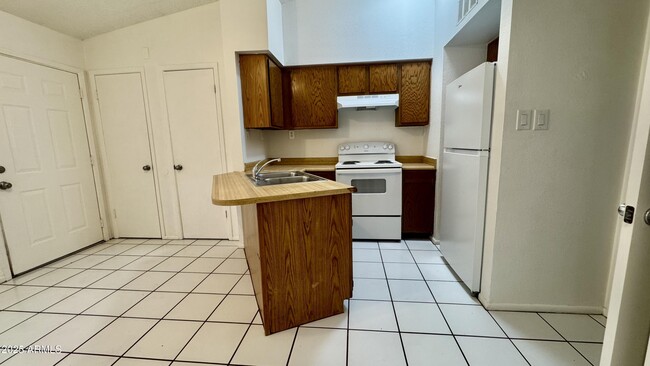302 S Westfall Ave, undefined, 302 S Westfall Ave, Tempe, AZ 85281, Photo:4