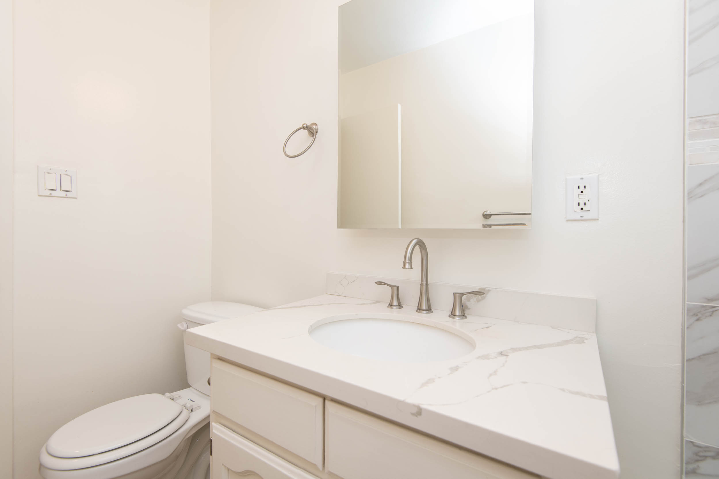 Top Floor, Bright and Spacious 1 Bed, 1 Bath , ucla, 1817 Corinth Ave, Los Angeles, CA 90025, USA, Photo:11