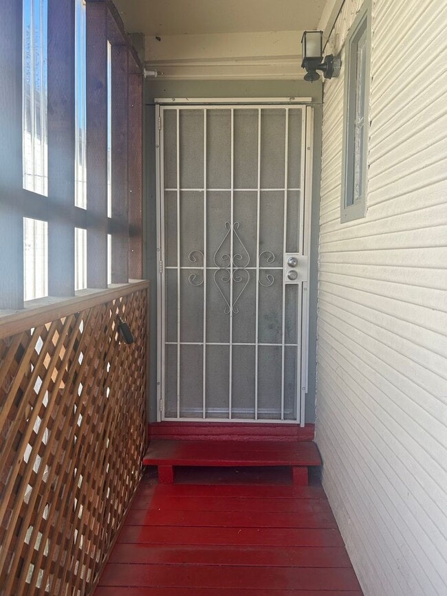 725 44th St, undefined, 725 44th St, Oakland, CA 94609, Photo:3