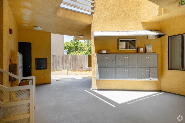 2724 Abbot Kinney Blvd., undefined, 2724 Abbot Kinney Blvd., Venice, CA 90291, Photo:4