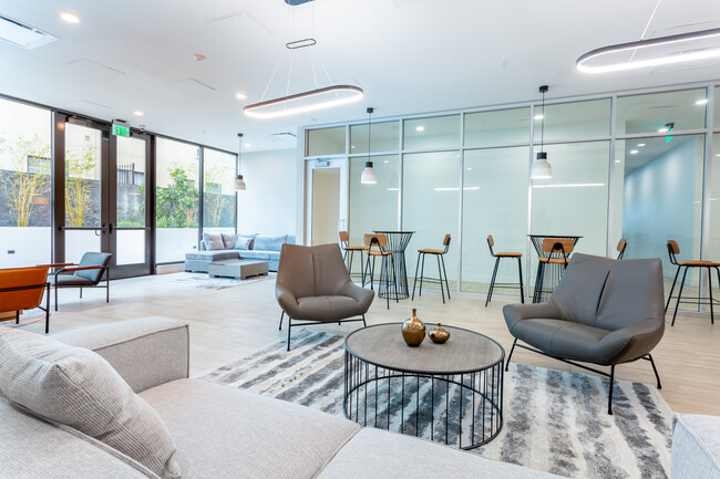 The Harper, usc, 800 S Harvard Blvd, Los Angeles, CA 90005, USA, Photo:15