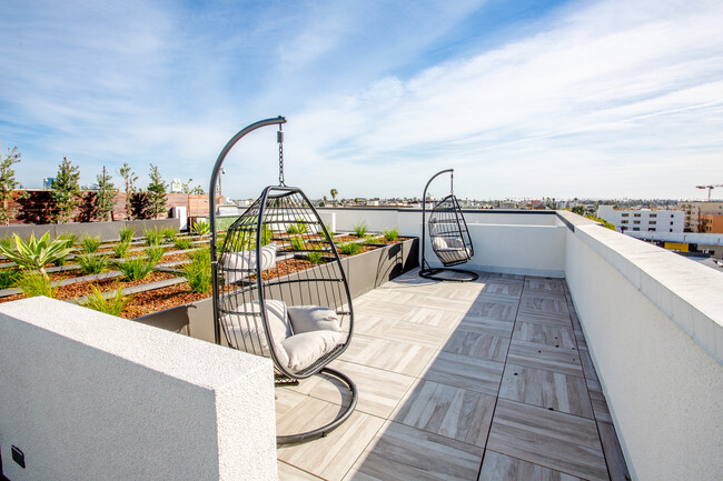 The Harper, usc, 800 S Harvard Blvd, Los Angeles, CA 90005, USA, Photo:17