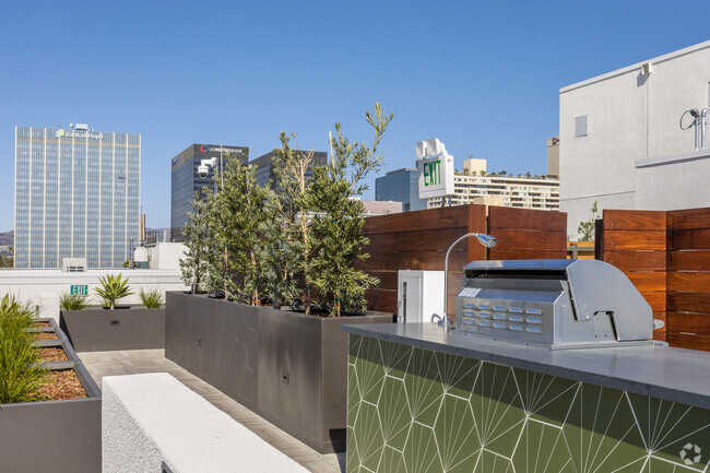 The Harper, usc, 800 S Harvard Blvd, Los Angeles, CA 90005, USA, Photo:19