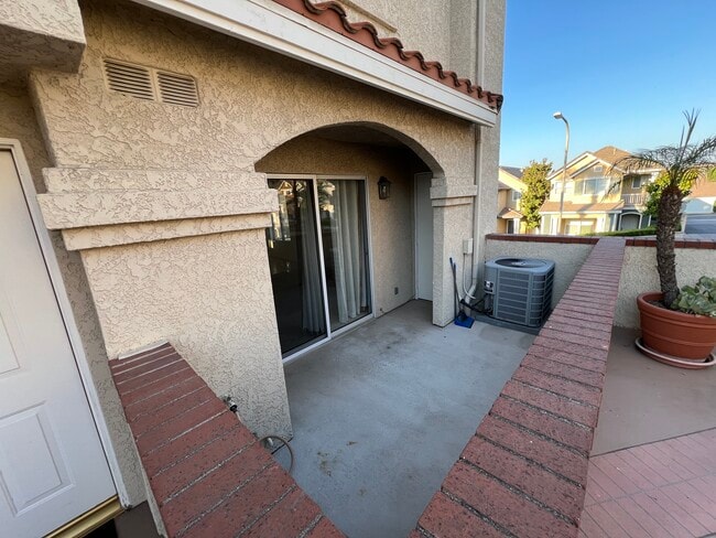 201 Laurel Ave, csuf, 201 Laurel Ave, Brea, CA 92821, Photo:4