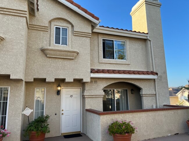 201 Laurel Ave, csuf, 201 Laurel Ave, Brea, CA 92821, Photo:3