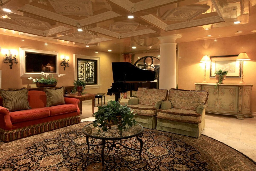 The Piero, usc, 609 St Paul Ave, Los Angeles, CA 90017, USA, Photo:9