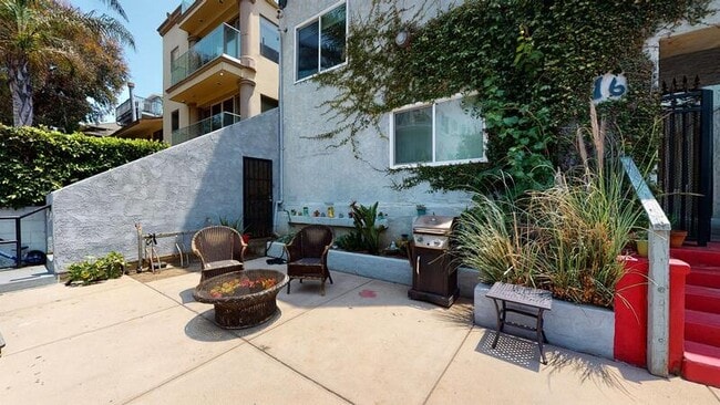 14-16 Wavecrest Ave, undefined, 14-16 Wavecrest Ave, Venice, CA 90291, Photo:3