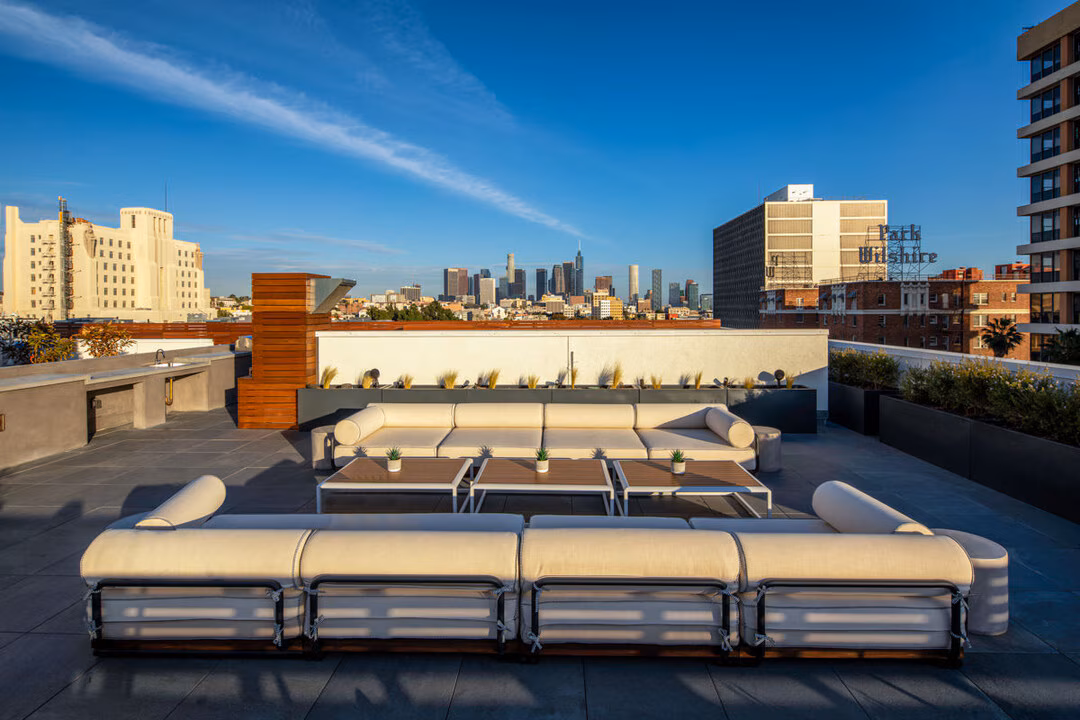 WILCO Apartments, usc, 2525 Wilshire Blvd, Los Angeles, CA 90057, USA, Photo:1