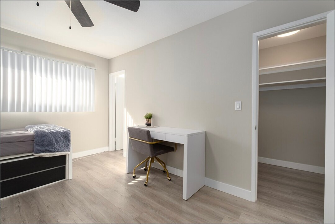 Heritage 2353, usc, 2353 Portland St, Los Angeles, CA 90007, USA, Photo:0