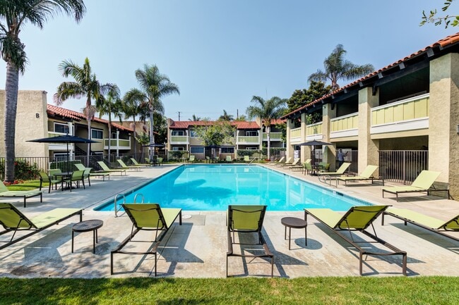 Newport Bay Terrace, undefined, 1691 Mesa Dr, Newport Beach, CA 92660, Photo:3