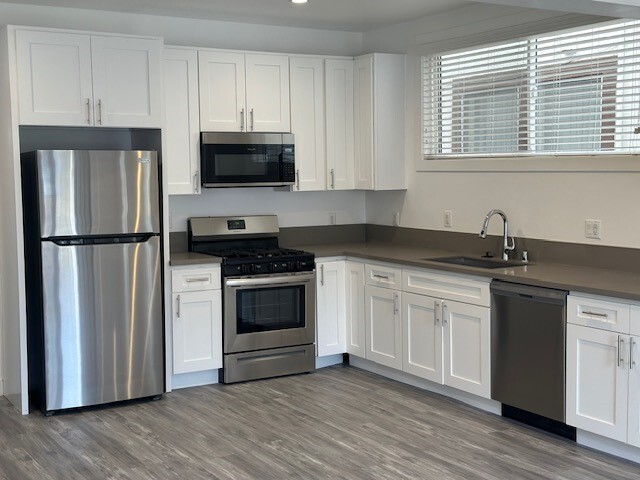Trojan Village - Apartments Near USC!, usc, 1125 W 36th Pl, Los Angeles, CA 90007, USA, Photo:0