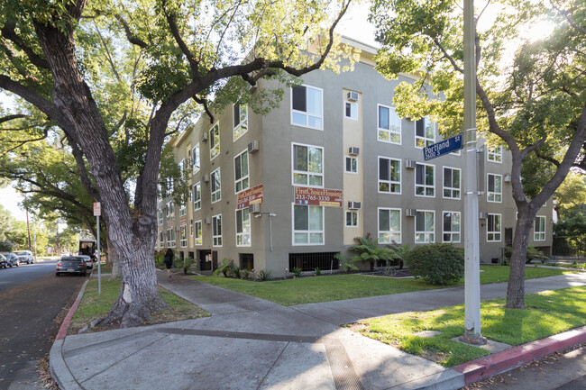 Trojan Village - Apartments Near USC!, usc, 1125 W 36th Pl, Los Angeles, CA 90007, USA, Photo:2