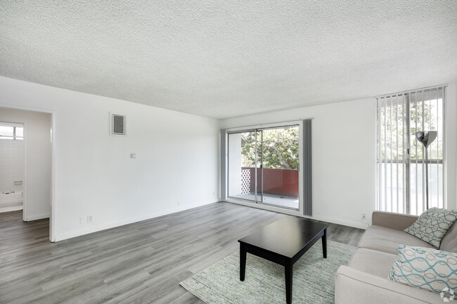 Trojan Village - Apartments Near USC!, usc, 1125 W 36th Pl, Los Angeles, CA 90007, USA, Photo:20