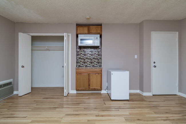 Trojan Village - Apartments Near USC!, usc, 1125 W 36th Pl, Los Angeles, CA 90007, USA, Photo:29