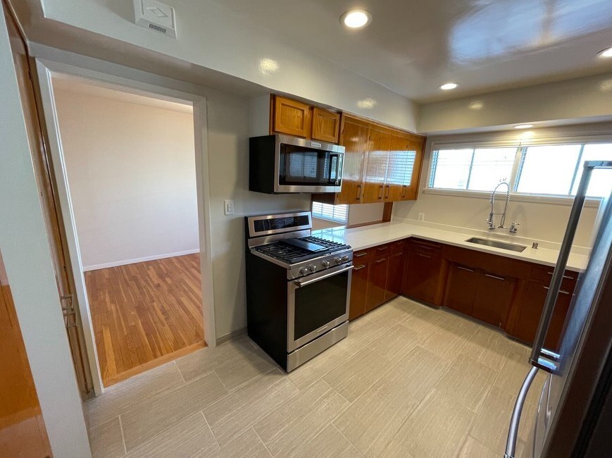 522 San Vicente Blvd Unit Upper, smc, 522 San Vicente Blvd, Santa Monica, CA 90402, Photo:0