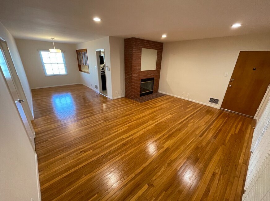 522 San Vicente Blvd Unit Upper, smc, 522 San Vicente Blvd, Santa Monica, CA 90402, Photo:2