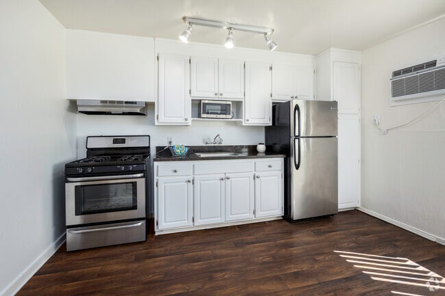Academy Lane Apartment Homes, undefined, 1124 F St, Davis, CA 95616, Photo:1