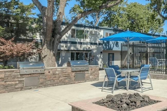 Academy Lane Apartment Homes, undefined, 1124 F St, Davis, CA 95616, Photo:2