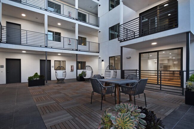 18334 Malden St Unit 203, csun, 18334 Malden St, Los Angeles, CA 91325, Photo:2