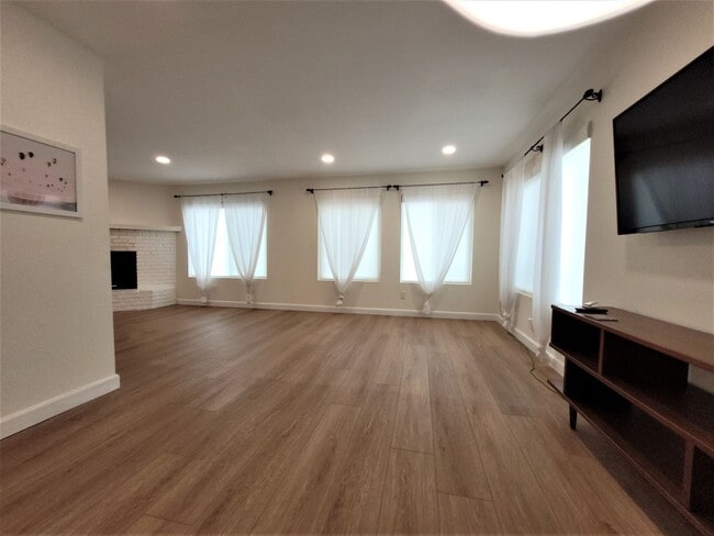 4962 Waring Rd #C C, undefined, 4962 Waring Rd #C C, San Diego, CA 92120, Photo:2