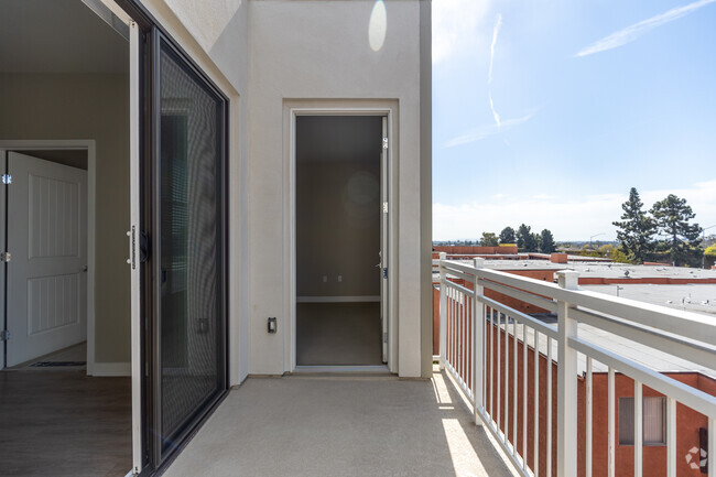 Westdale Pacific, ucla, 11210 W Sardis Ave, Los Angeles, CA 90064, USA, Photo:10