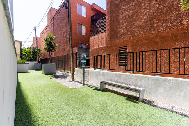 Westdale Pacific, ucla, 11210 W Sardis Ave, Los Angeles, CA 90064, USA, Photo:14