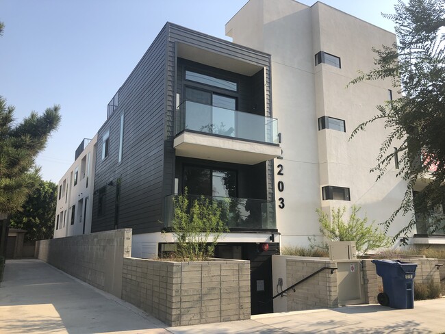 Studio City, CA Apartments for Rent, ucla, Studio City, CA, United States, Photo:0