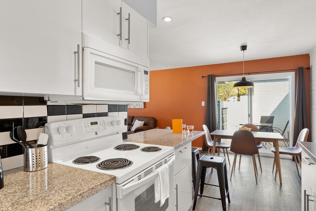 Villas on 4th, undefined, 1218-1246 W 4th St, Tempe, AZ 85281, Photo:2