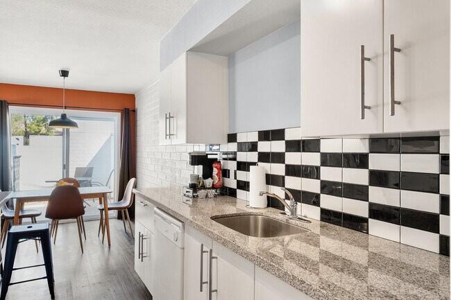 Villas on 4th, undefined, 1218-1246 W 4th St, Tempe, AZ 85281, Photo:4