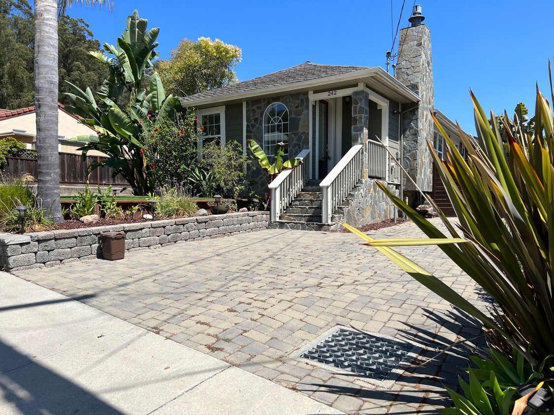 242 Elk St, undefined, 242 Elk St, Santa Cruz, CA 95065, Photo:0