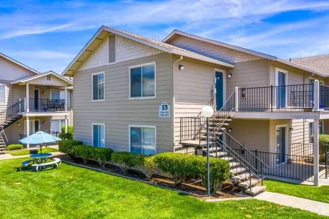 The Willows, undefined, 1959 Lake Blvd, Davis, CA 95616, Photo:3