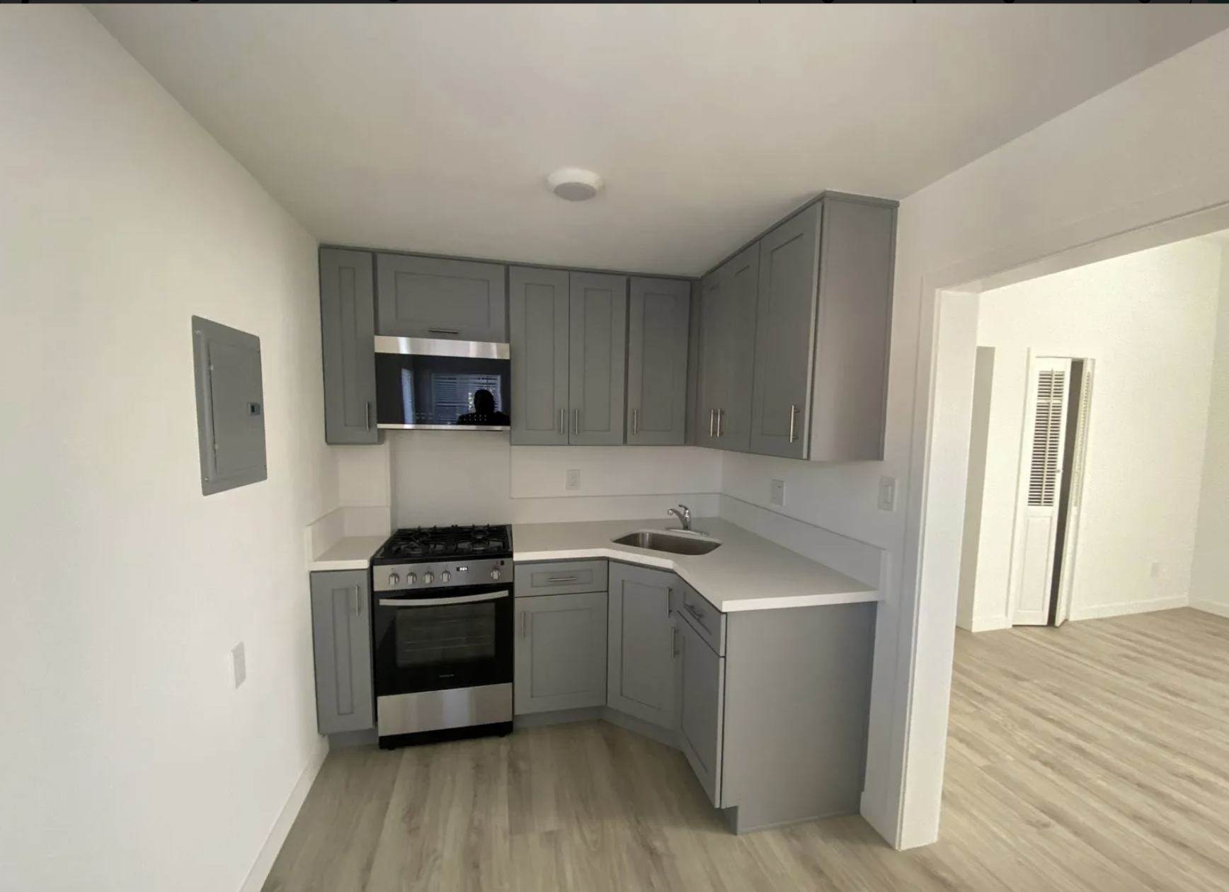 2639 Monmouth Ave, usc, 2639 Monmouth Ave, Los Angeles, CA 90007, USA, Photo:1