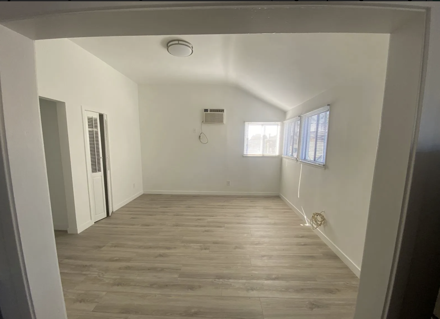 2639 Monmouth Ave, usc, 2639 Monmouth Ave, Los Angeles, CA 90007, USA, Photo:2