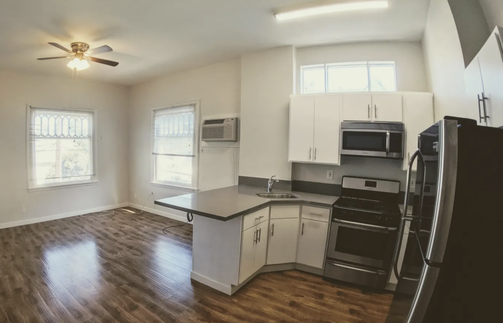 2639 Monmouth Ave, usc, 2639 Monmouth Ave, Los Angeles, CA 90007, USA, Photo:4