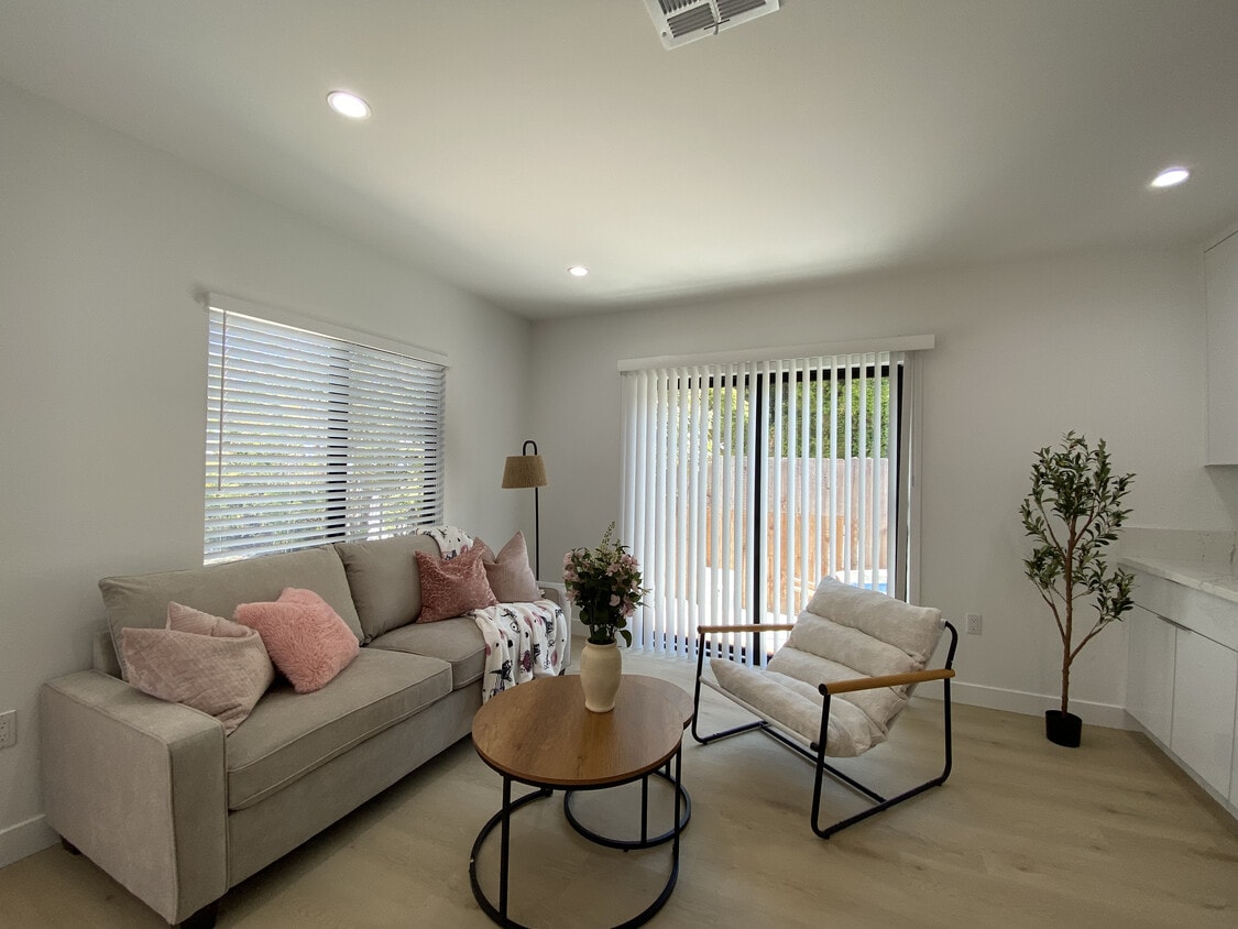 1922 11th St, undefined, 1922 11th St, Santa Monica, CA 90404, United States, Photo:0