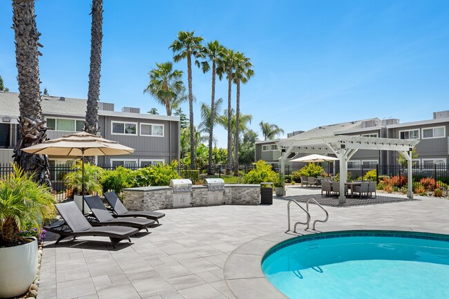 Aggie Square Apartments, undefined, 644 Alvarado Ave, Davis, CA 95616, Photo:2
