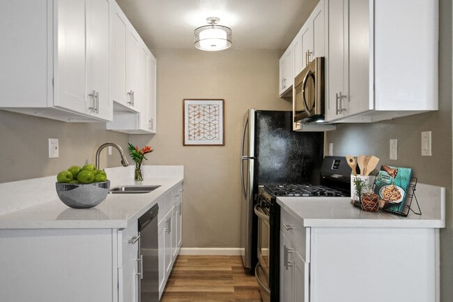 Third Avenue Apartments, undefined, 232-236 3rd Ave, Venice, CA 90291, United States, Photo:1