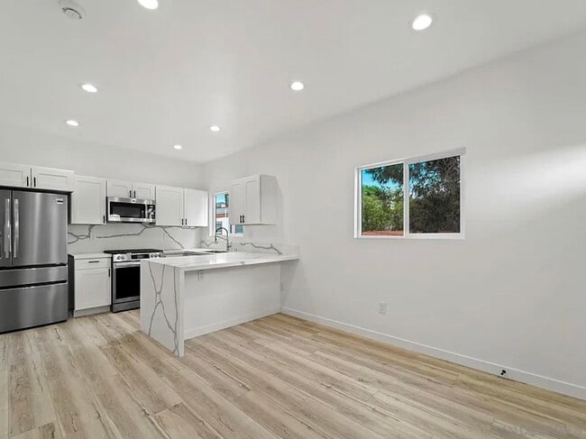 7231 Mohawk St, undefined, 7231 Mohawk St, San Diego, CA 92115, Photo:3