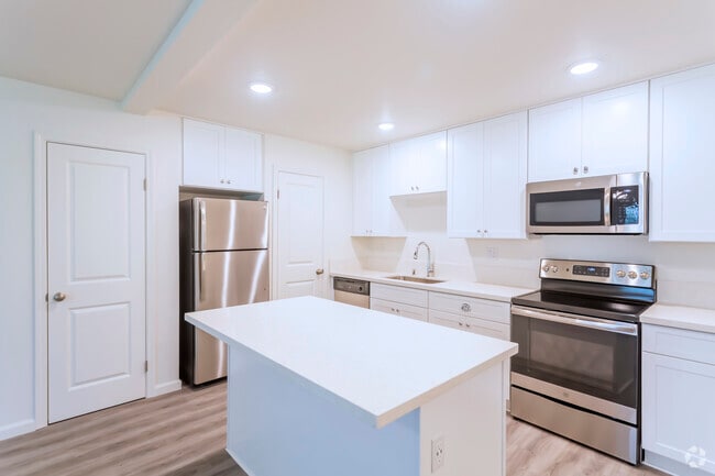Village View, undefined, 8155 Cargill Ave, San Diego, CA 92122, Photo:2