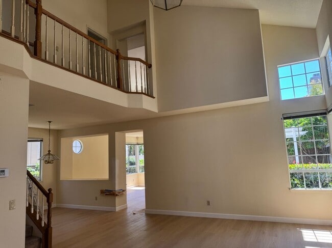 8 Bormes, undefined, 8 Bormes, Irvine, CA 92614, Photo:2