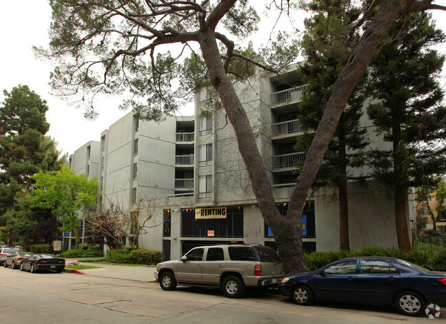 655 Kelton Ave, undefined, 655 Kelton Ave, Los Angeles, CA 90024, USA, Photo:1