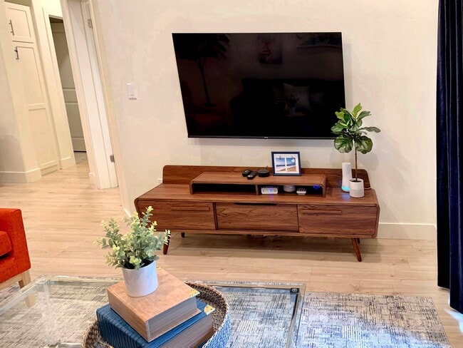 945 E Playa del Norte Dr, undefined, 945 E Playa del Norte Dr, Tempe, AZ 85281, Photo:3