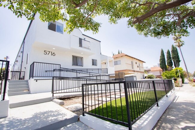 10020 Zelzah Ave, csun, 10020 Zelzah Ave, Northridge, CA 91325, Photo:5