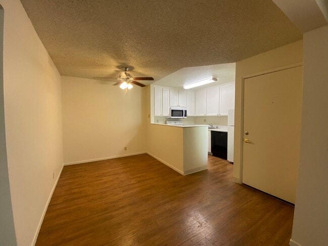 Eastlake Apartments, undefined, 1420 Lake Blvd, Davis, CA 95616, Photo:2