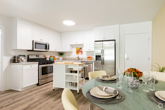 Kingsley Diplomat Apartments, usc, 730 S Kingsley Dr, Los Angeles, CA 90005, USA, Photo:2