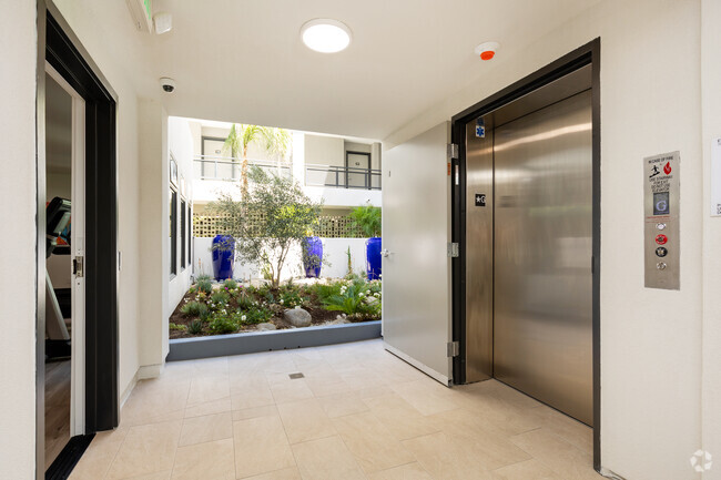 Kingsley Diplomat Apartments, usc, 730 S Kingsley Dr, Los Angeles, CA 90005, USA, Photo:7
